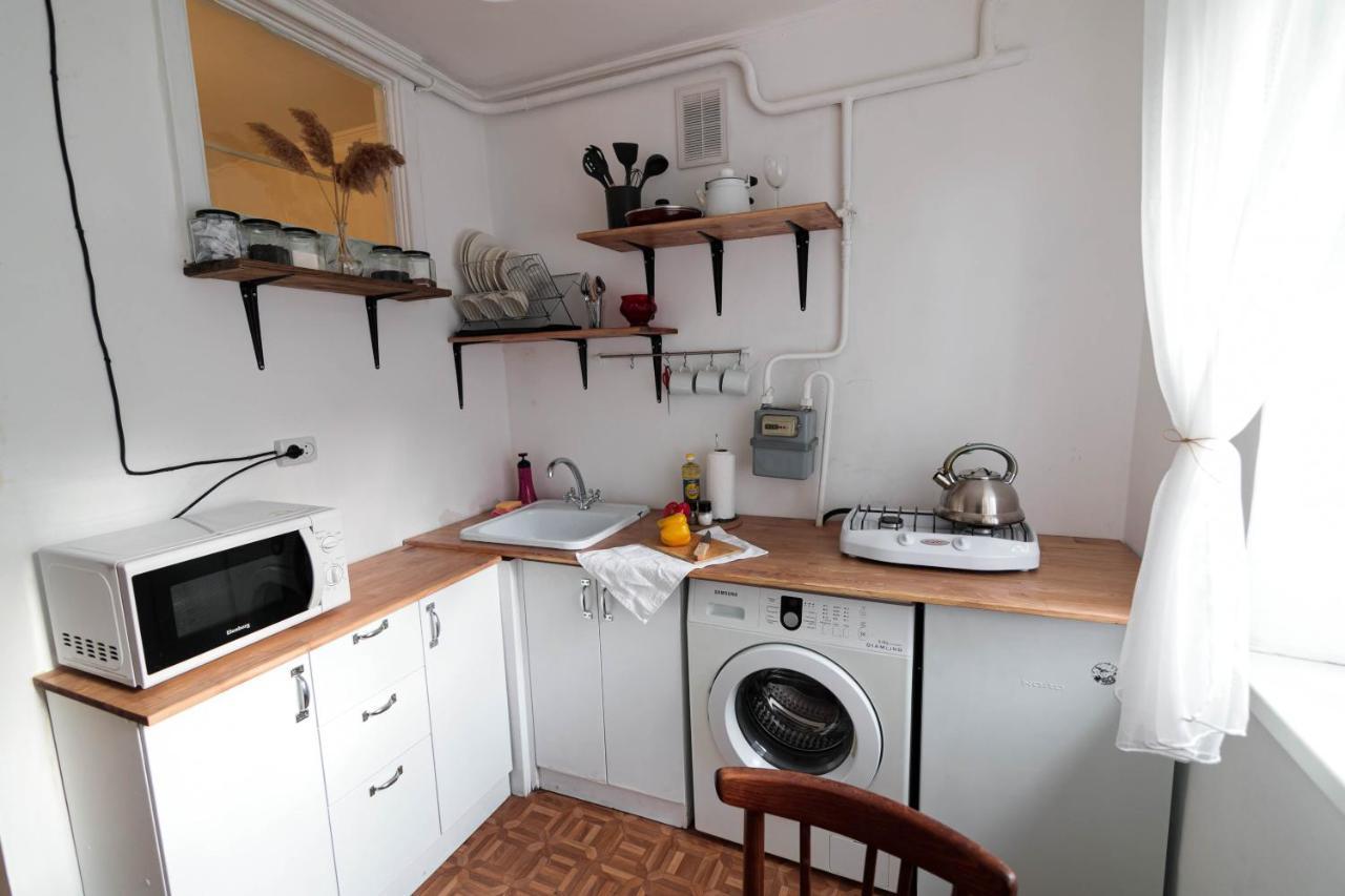 The Soviet Union Apartment In The Heart Of The Old City อัลมาตี ภายนอก รูปภาพ